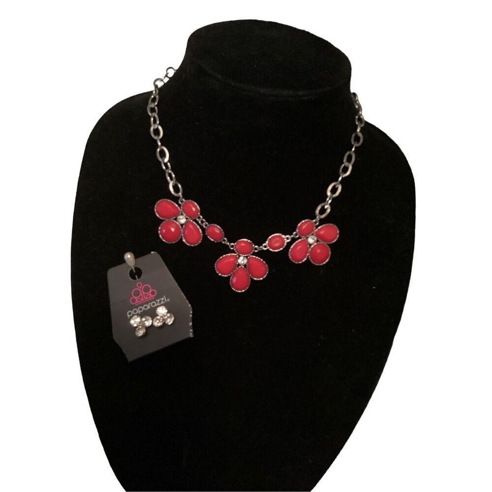 Selfie Worth Red Necklace & Earrings Set